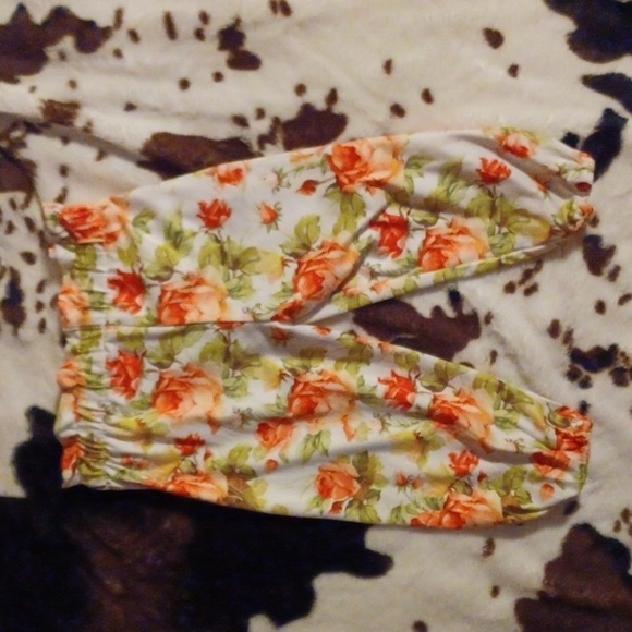 MOMMAS GIRL, YELLOW SIZE 100, EQUAL TO 3T, WITH CUTE FLORAL PAN… - Picture 5 of 7
